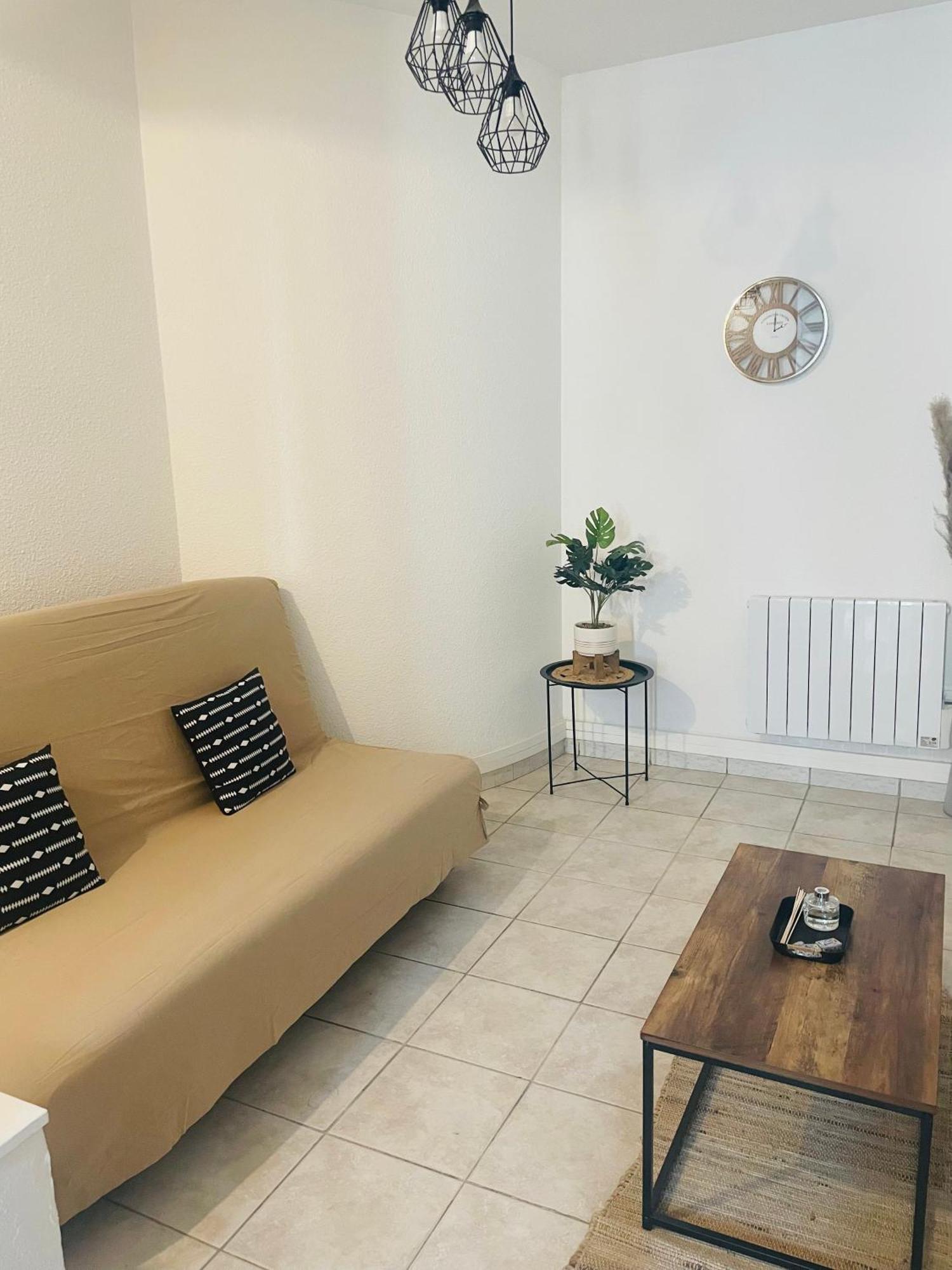 Appartement Authentique Coeur De Ville Sete Exterior photo